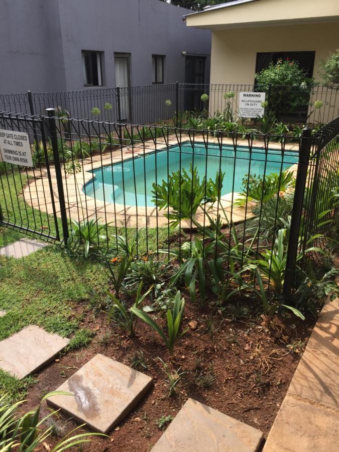 יוהנסבורג Sababa Boutique Hotel מראה חיצוני תמונה