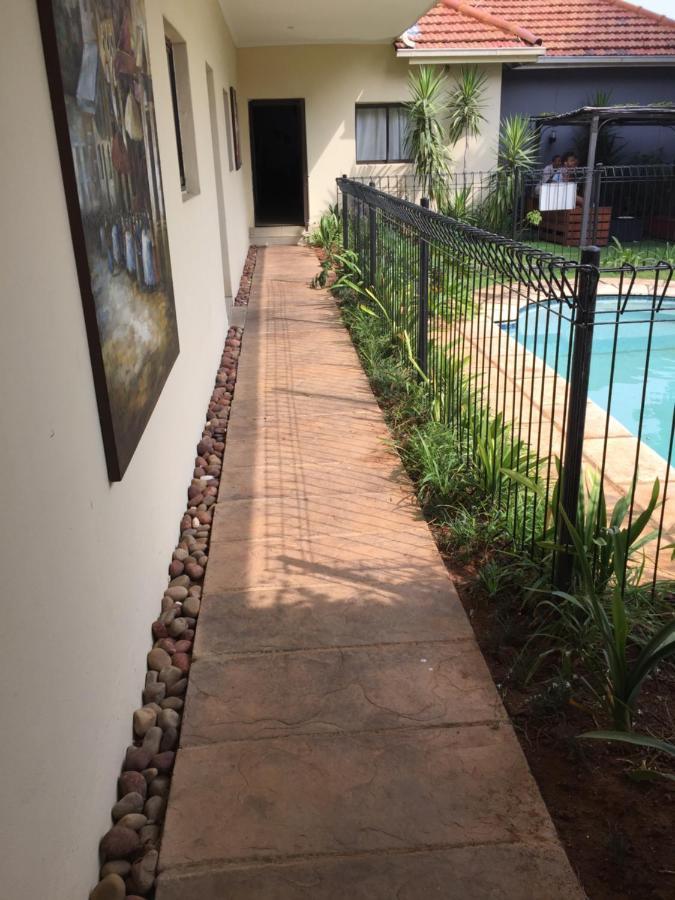 יוהנסבורג Sababa Boutique Hotel מראה חיצוני תמונה